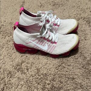 Nike Women's White and Pink Air Sneakers Vapor Max